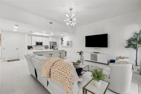 Condo in Tampa, Florida, 2 bedrooms  № 1767217 - photo 12