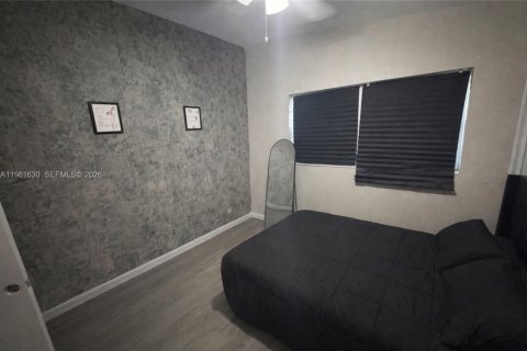 Купить виллу или дом в Норт-Майами-Бич, Флорида 3 спальни, 123.19м2, № 2043582 - фото 26