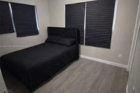 Купить виллу или дом в Норт-Майами-Бич, Флорида 3 спальни, 123.19м2, № 2043582 - фото 25