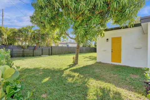 Купить виллу или дом в Окленд-Парк, Флорида 4 спальни, 111.02м2, № 1995019 - фото 17