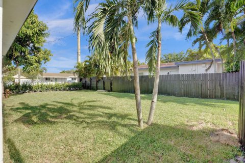 Купить виллу или дом в Окленд-Парк, Флорида 4 спальни, 111.02м2, № 1995019 - фото 16