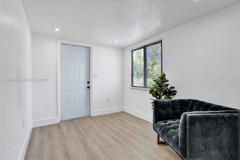 Купить виллу или дом в Окленд-Парк, Флорида 4 спальни, 111.02м2, № 1995019 - фото 5