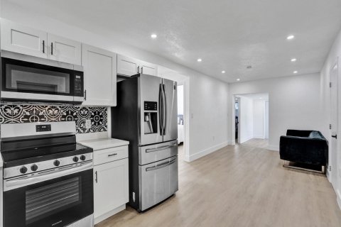 Купить виллу или дом в Окленд-Парк, Флорида 4 спальни, 111.02м2, № 1995019 - фото 7