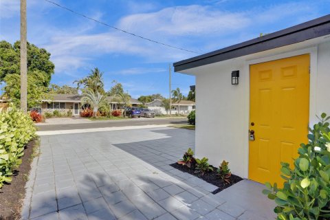 Купить виллу или дом в Окленд-Парк, Флорида 4 спальни, 111.02м2, № 1995019 - фото 2