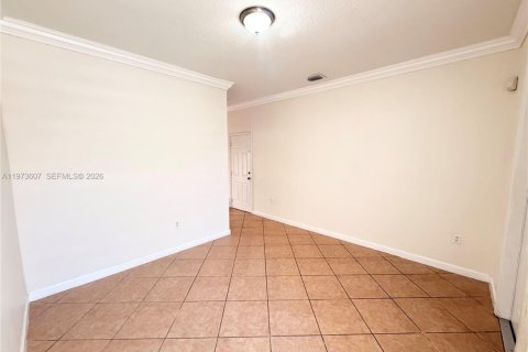 Townhouse in Miami, Florida 3 bedrooms, 145.3 sq.m. № 2041447 - photo 4