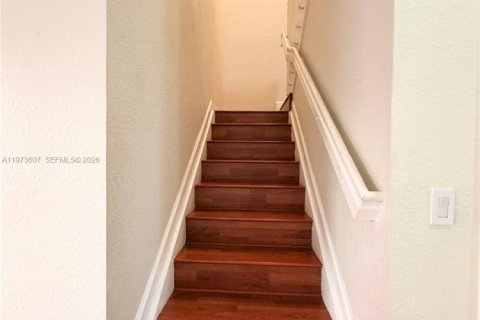 Townhouse in Miami, Florida 3 bedrooms, 145.3 sq.m. № 2041447 - photo 15