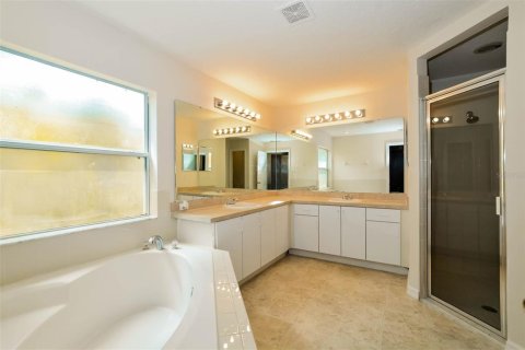 Villa ou maison à vendre à Groveland, Floride: 4 chambres, 210.89 m2 № 1908733 - photo 10
