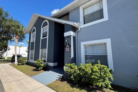Condominio en Orlando, Florida, 2 dormitorios № 2212508