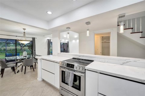 Купить кондоминиум в Холливуд, Флорида 3 спальни, 218.32м2, № 1986011 - фото 17