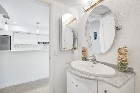 Купить кондоминиум в Холливуд, Флорида 3 спальни, 218.32м2, № 1986011 - фото 10