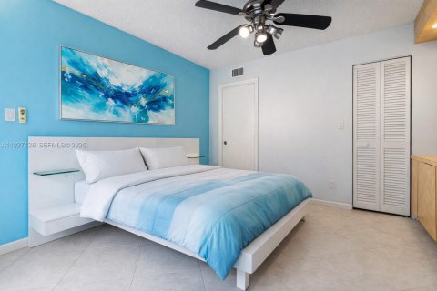 Copropriété à vendre à Hollywood, Floride: 3 chambres, 218.32 m2 № 1986011 - photo 15