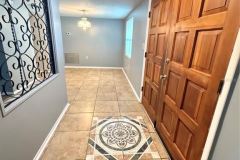 Villa ou maison à louer à Port Richey, Floride: 4 chambres, 143.72 m2 № 2413827 - photo 14