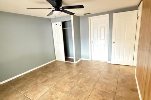 Villa ou maison à louer à Port Richey, Floride: 4 chambres, 143.72 m2 № 2413827 - photo 15