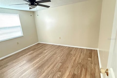 Villa ou maison à louer à Port Richey, Floride: 4 chambres, 143.72 m2 № 2413827 - photo 12