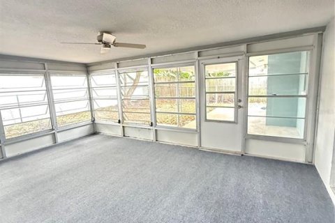 Villa ou maison à louer à Port Richey, Floride: 4 chambres, 143.72 m2 № 2413827 - photo 21