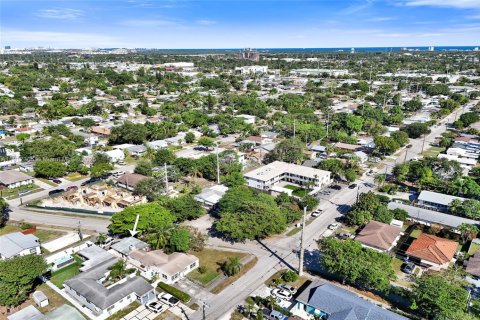 Propiedad comercial en venta en Hollywood, Florida, 159.61 m2 № 1972911 - foto 14