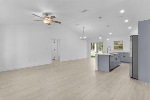 Villa ou maison à vendre à Citrus Springs, Floride: 3 chambres, 134.52 m2 № 2149140 - photo 10