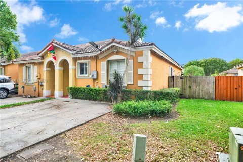 Villa ou maison à vendre à Homestead, Floride: 3 chambres, 110.46 m2 № 2008118 - photo 18