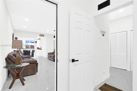 Villa ou maison à vendre à Homestead, Floride: 3 chambres, 110.46 m2 № 2008118 - photo 24