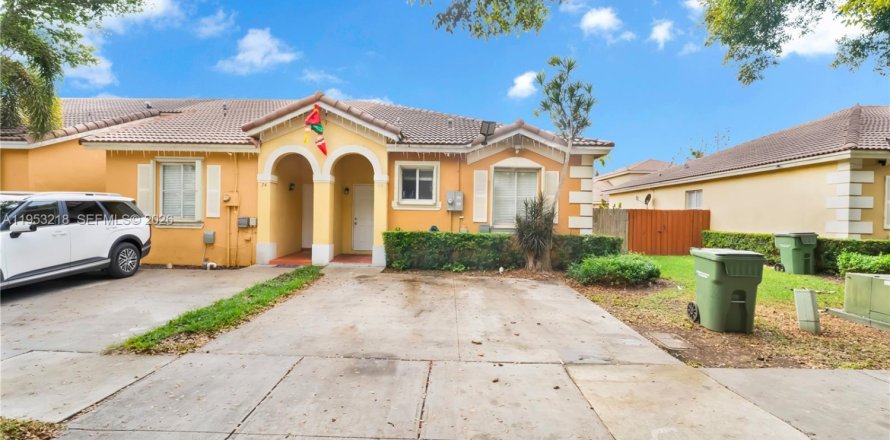 Villa ou maison à Homestead, Floride 3 chambres, 110.46 m2 № 2008118