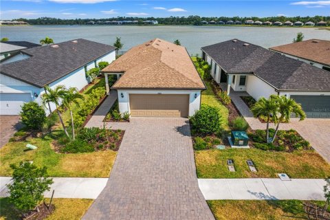 House in Sarasota, Florida 4 bedrooms, 147.81 sq.m. № 2149807 - photo 3
