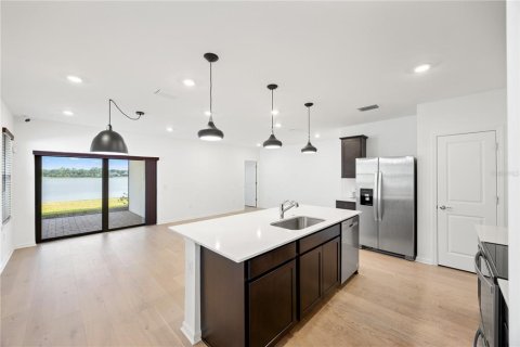 House in Sarasota, Florida 4 bedrooms, 147.81 sq.m. № 2149807 - photo 9