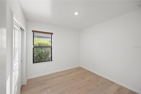 House in Sarasota, Florida 4 bedrooms, 147.81 sq.m. № 2149807 - photo 20