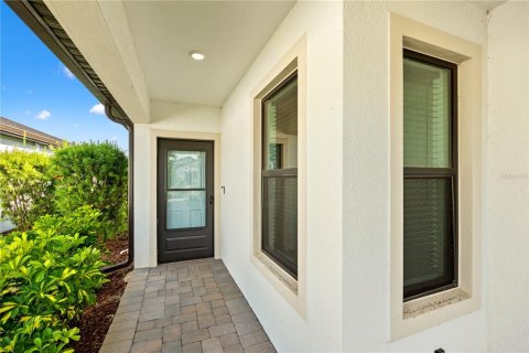 House in Sarasota, Florida 4 bedrooms, 147.81 sq.m. № 2149807 - photo 4