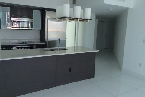 Condo in Miami, Florida, 2 bedrooms  № 1890847 - photo 9