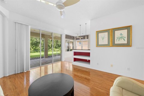 House in University Park, Florida 2 bedrooms, 134.89 sq.m. № 1914162 - photo 8