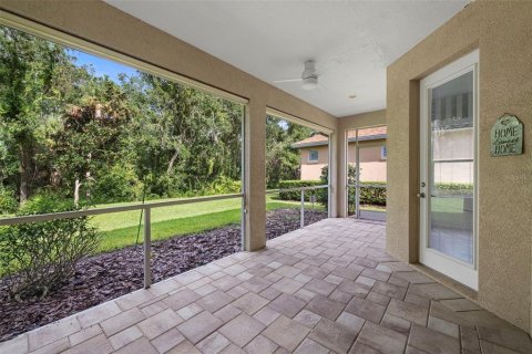 House in University Park, Florida 2 bedrooms, 134.89 sq.m. № 1914162 - photo 28
