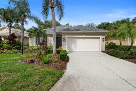 House in University Park, Florida 2 bedrooms, 134.89 sq.m. № 1914162 - photo 1