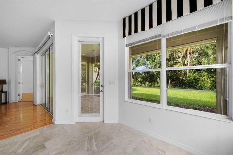 House in University Park, Florida 2 bedrooms, 134.89 sq.m. № 1914162 - photo 13
