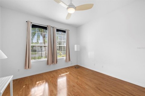 House in University Park, Florida 2 bedrooms, 134.89 sq.m. № 1914162 - photo 22