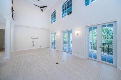 Villa ou maison à vendre à Saint Petersburg, Floride: 4 chambres, 387.31 m2 № 1797801 - photo 11