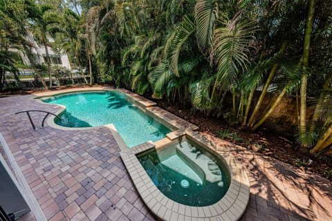 Villa ou maison à vendre à Saint Petersburg, Floride: 4 chambres, 387.31 m2 № 1797801 - photo 14