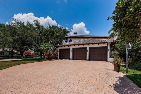 Villa ou maison à vendre à Saint Petersburg, Floride: 4 chambres, 387.31 m2 № 1797801 - photo 5