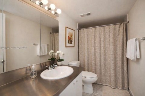 Купить кондоминиум в Майами-Бич, Флорида 2 спальни, 102.94м2, № 2055464 - фото 5