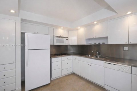 Купить кондоминиум в Майами-Бич, Флорида 2 спальни, 102.94м2, № 2055464 - фото 7