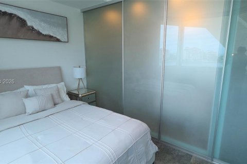 Condo in Miami Beach, Florida, 2 bedrooms  № 2087133 - photo 23