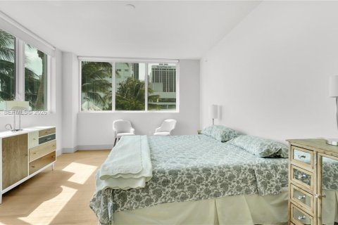 Купить кондоминиум в Майами, Флорида 2 спальни, 98.29м2, № 2035989 - фото 7