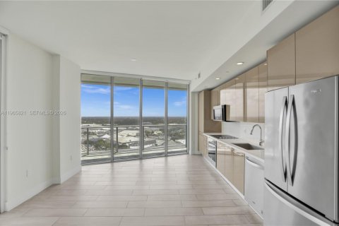 Condo in Sunrise, Florida, 2 bedrooms  № 2027432 - photo 14