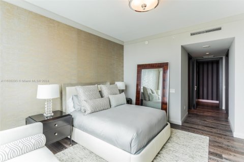 Condo in Bal Harbour, Florida, 3 bedrooms  № 1669026 - photo 15