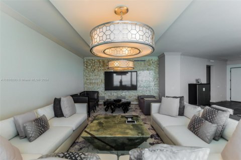 Condo in Bal Harbour, Florida, 3 bedrooms  № 1669026 - photo 4