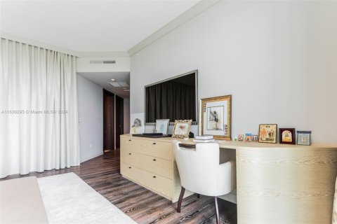 Condo in Bal Harbour, Florida, 3 bedrooms  № 1669026 - photo 7