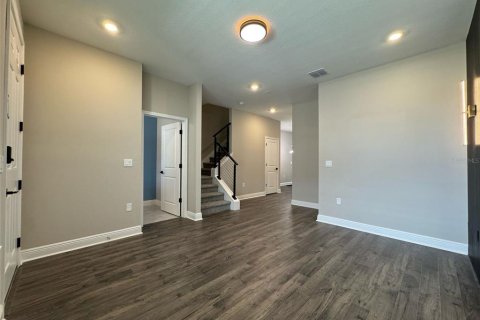 Townhouse in Winter Garden, Florida 3 bedrooms, 161.28 sq.m. № 2391602 - photo 5