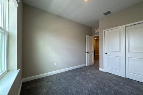 Townhouse in Winter Garden, Florida 3 bedrooms, 161.28 sq.m. № 2391602 - photo 19