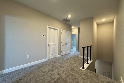 Townhouse in Winter Garden, Florida 3 bedrooms, 161.28 sq.m. № 2391602 - photo 15