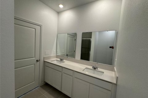 Adosado en alquiler en Clermont, Florida, 4 dormitorios, 185.8 m2 № 1900817 - foto 14