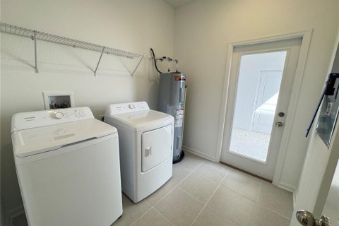 Adosado en alquiler en Clermont, Florida, 4 dormitorios, 185.8 m2 № 1900817 - foto 5